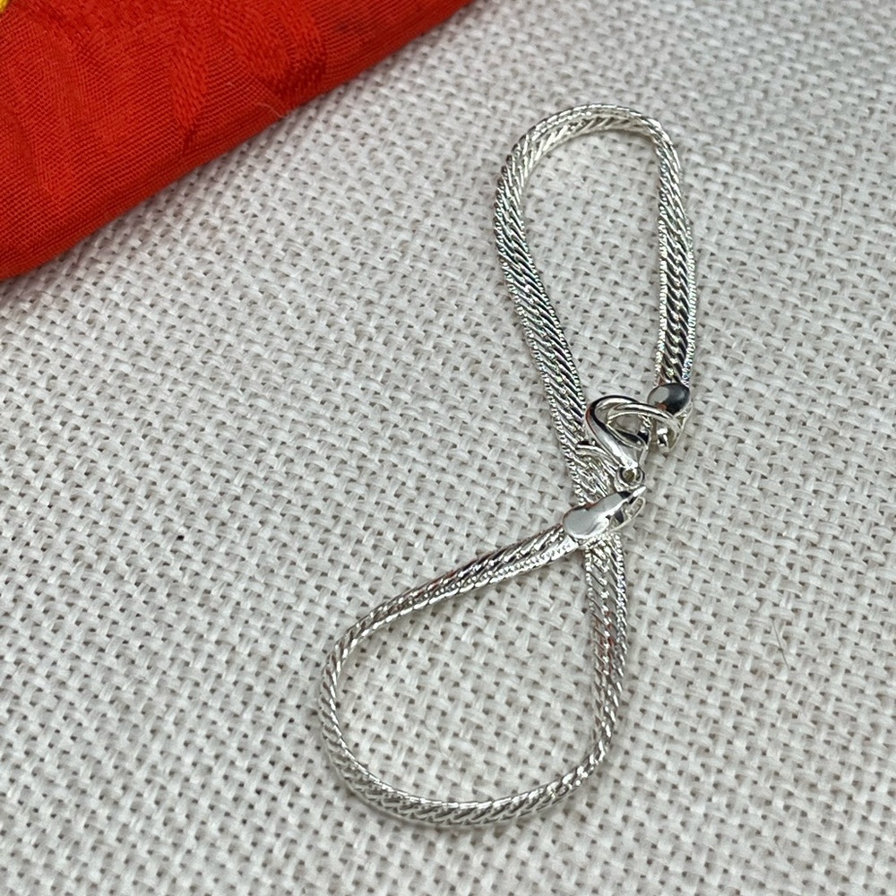 Vintage Silver-Tone Snake Chain Bracelet – 8.25" - Picture 3 of 17